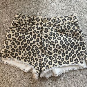 NWT amuse society shorts